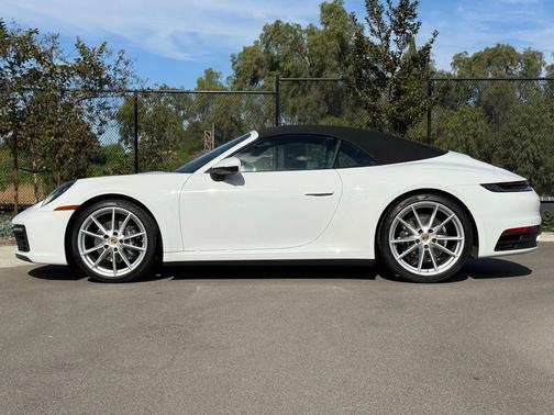 2024 Porsche 911 Carrera