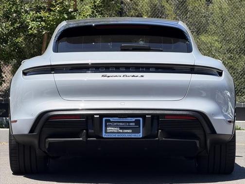 2022 Porsche Taycan Turbo S