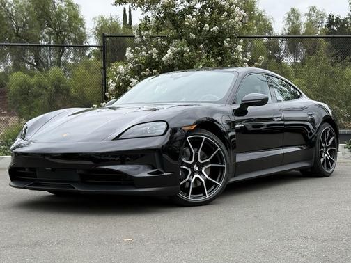 2026 Porsche Taycan 4