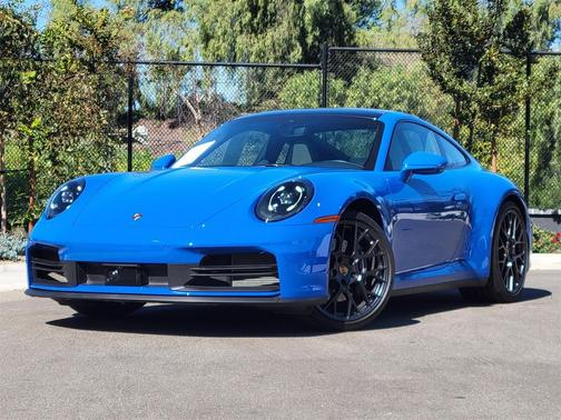 2025 Porsche 911 Carrera