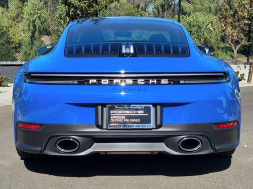 2025 Porsche 911 Carrera