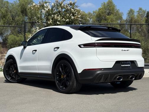 2025 Porsche Cayenne Turbo GT