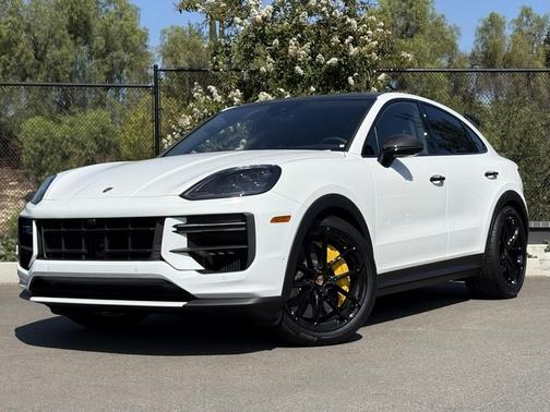 2025 Porsche Cayenne Turbo GT