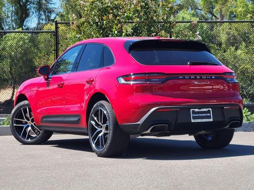 2026 Porsche Macan Macan