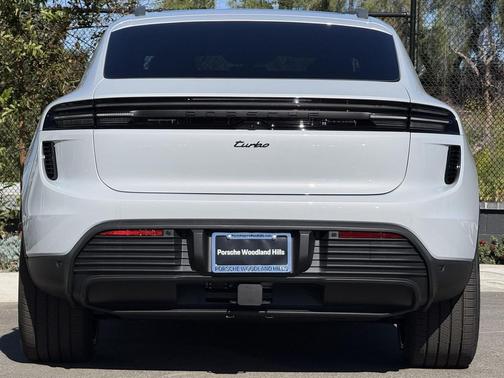 2026 Porsche Macan Turbo