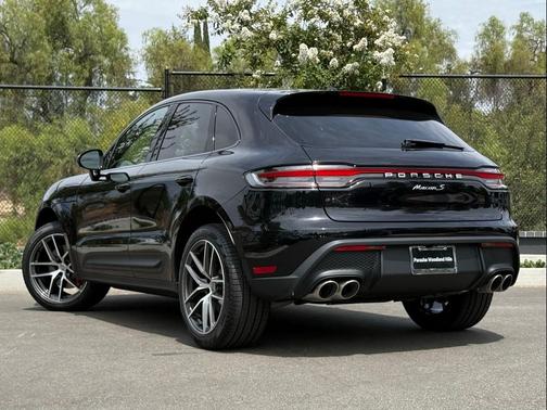 2025 Porsche Macan S