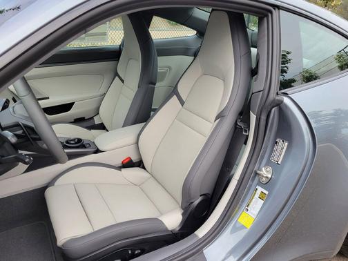 2026 Porsche 911 Carrera 4S