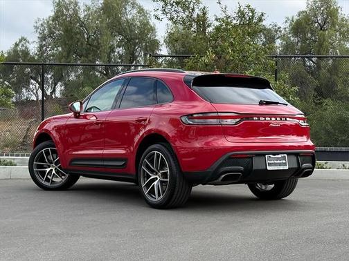2024 Porsche Macan Base
