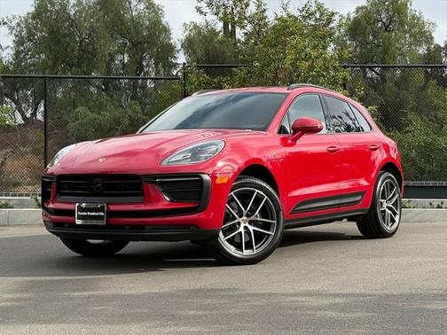 2024 Porsche Macan Base