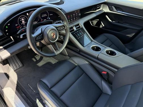2025 Porsche Taycan 4S