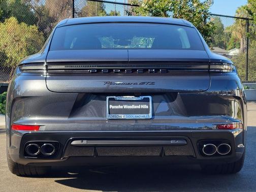 2026 Porsche Panamera GTS