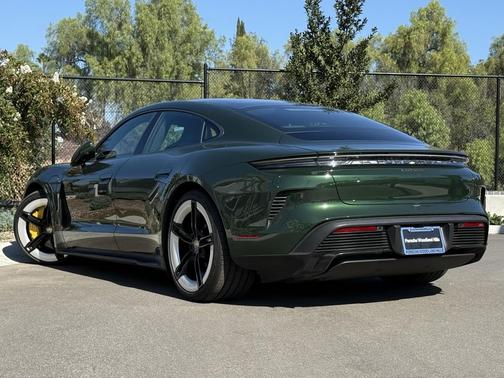 2025 Porsche Taycan Turbo S