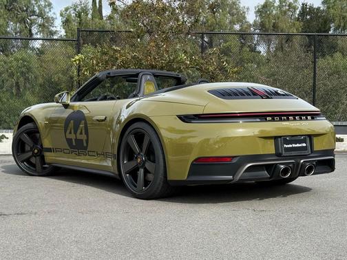 2026 Porsche 911 