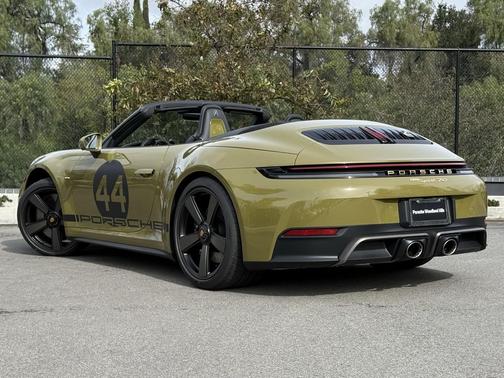 2026 Porsche 911 