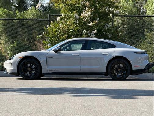 2026 Porsche Taycan Black Edition