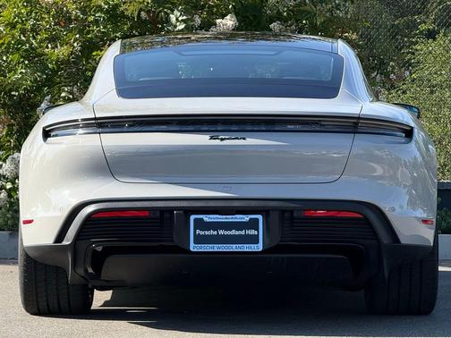 2026 Porsche Taycan Black Edition