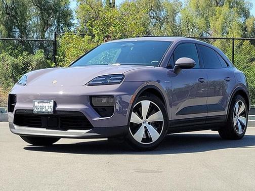 2024 Porsche Macan Base