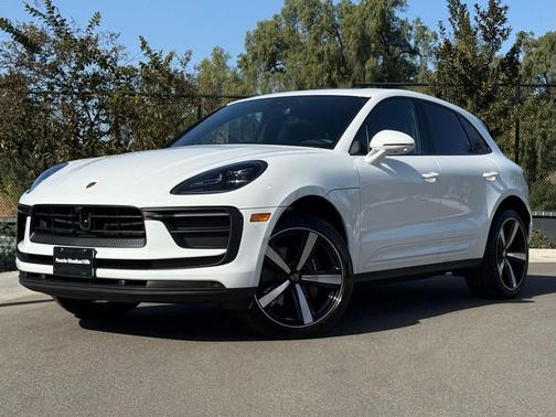 2026 Porsche Macan Loaner