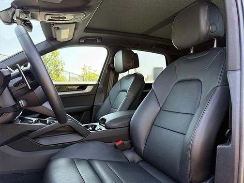 2024 Porsche Cayenne