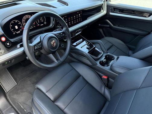 2025 Porsche Cayenne Cayenne