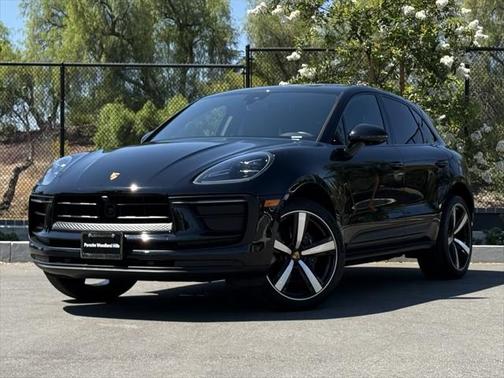 2024 Porsche Macan Base