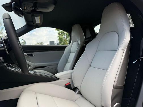 2025 Porsche 718 Boxster GTS 4.0