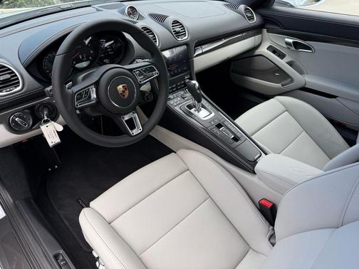 2025 Porsche 718 Boxster GTS 4.0