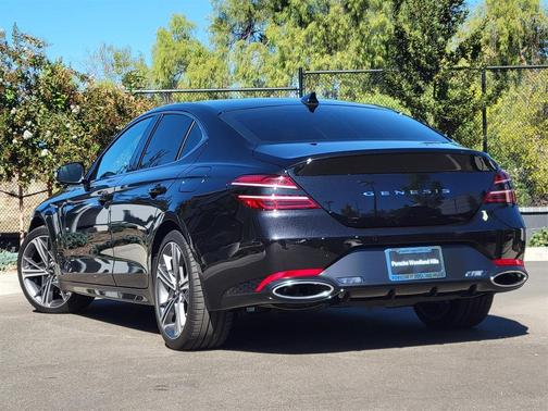 2025 Genesis G70 3.3T RWD Sport Advanced