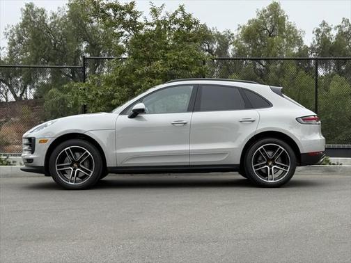 2021 Porsche Macan Base