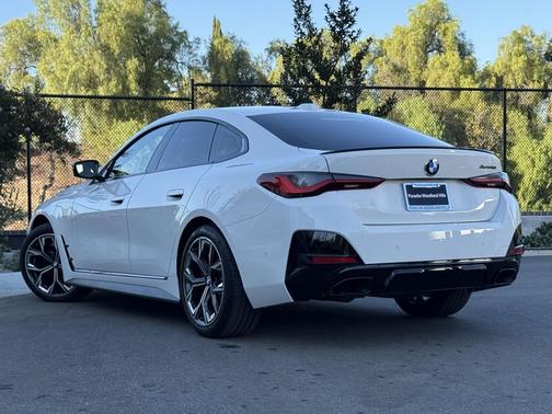 2024 BMW M440 i