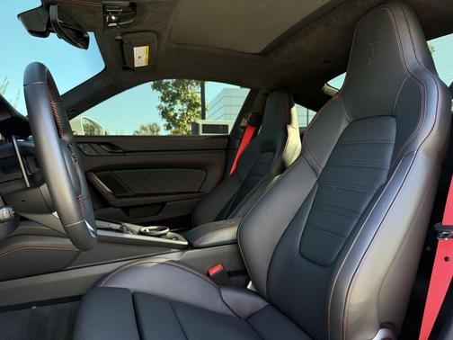 2026 Porsche 911 Carrera GTS