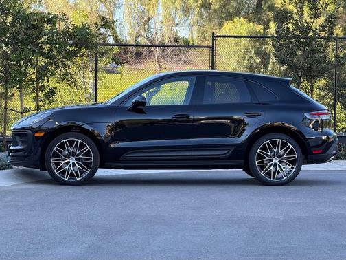 2023 Porsche Macan 
