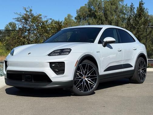 2026 Porsche Macan 