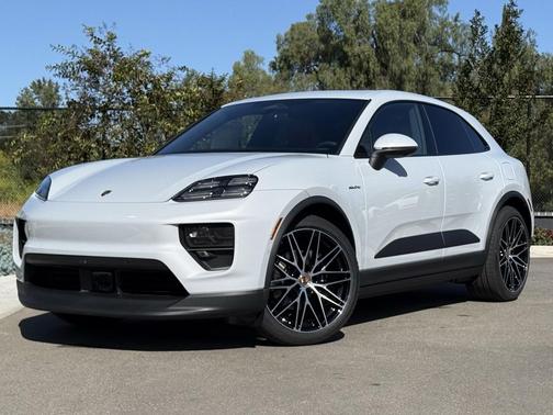 2026 Porsche Macan 