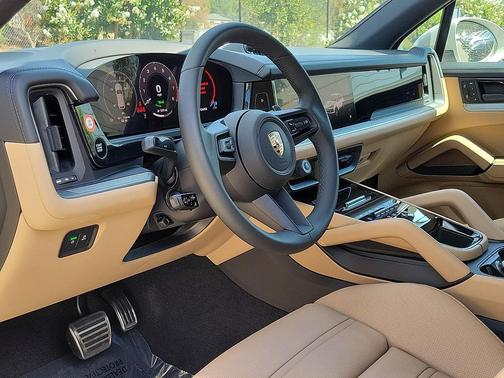 2025 Porsche Cayenne S