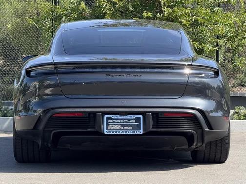 2021 Porsche Taycan Turbo