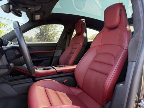2021 Porsche Taycan Turbo