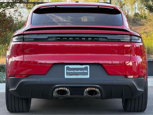 2026 Porsche Cayenne GTS