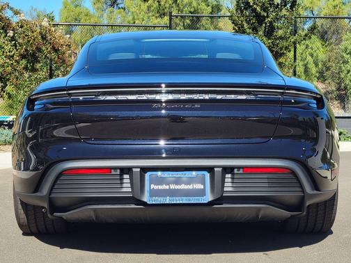 2026 Porsche Taycan 4S