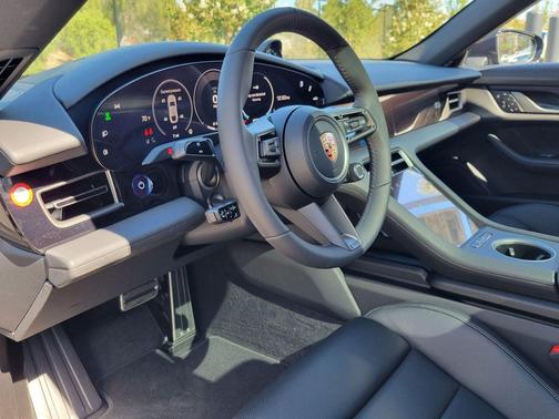 2026 Porsche Taycan 4S