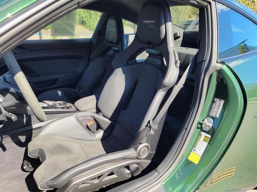 2025 Porsche 911 GT3