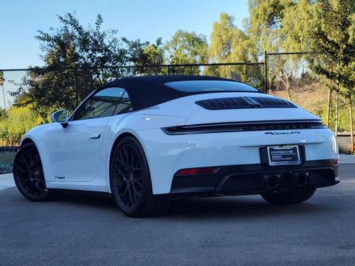 2026 Porsche 911 Carrera GTS