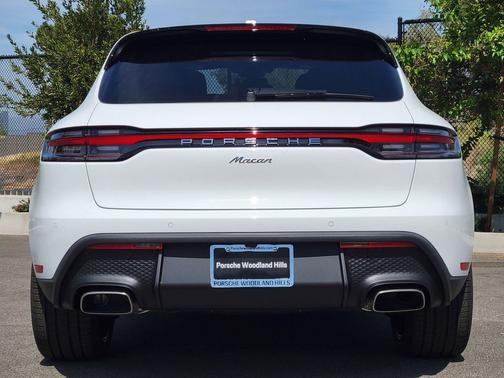 2026 Porsche Macan Macan