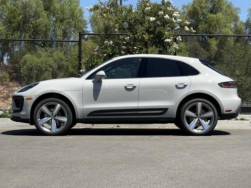 2025 Porsche Macan Loaner