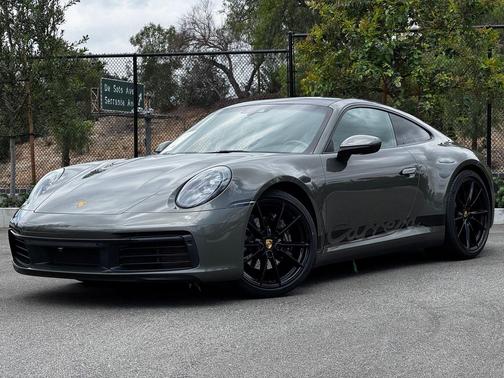 Aventurine Green Metallic 2022 Porsche 911 Carrera