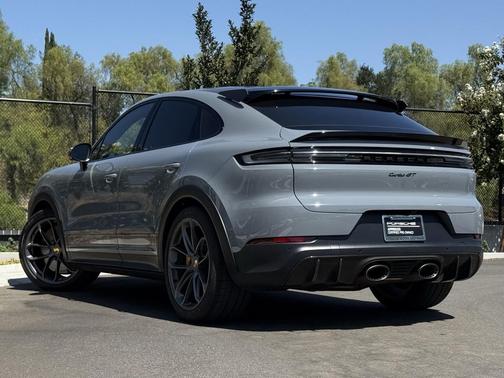 2024 Porsche Cayenne Turbo GT