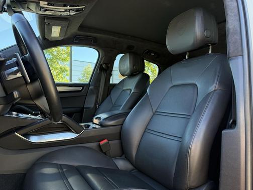 2022 Porsche Cayenne Cayenne Turbo S E-Hybrid