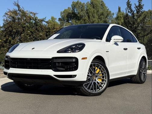 2022 Porsche Cayenne Cayenne Turbo S E-Hybrid