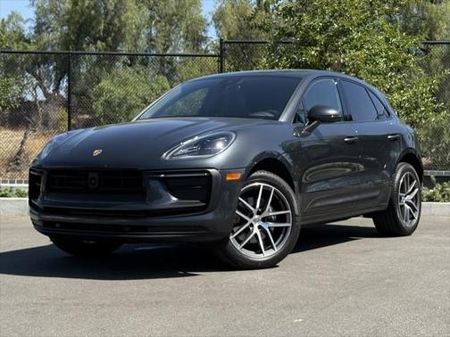 2024 Porsche Macan Base