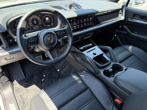 2025 Porsche Cayenne S